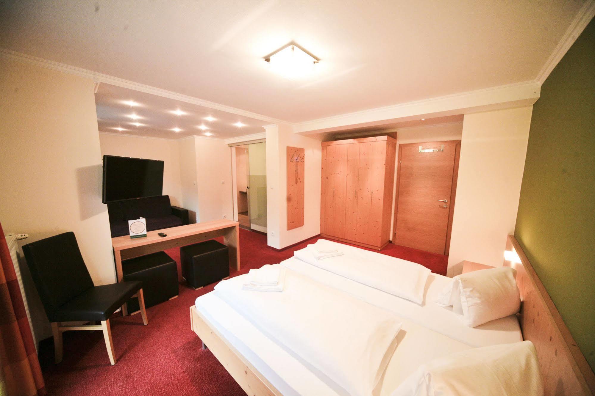 Hotel Obermayr 3*